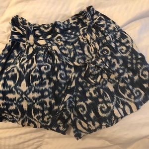 Printed paper bag shorts